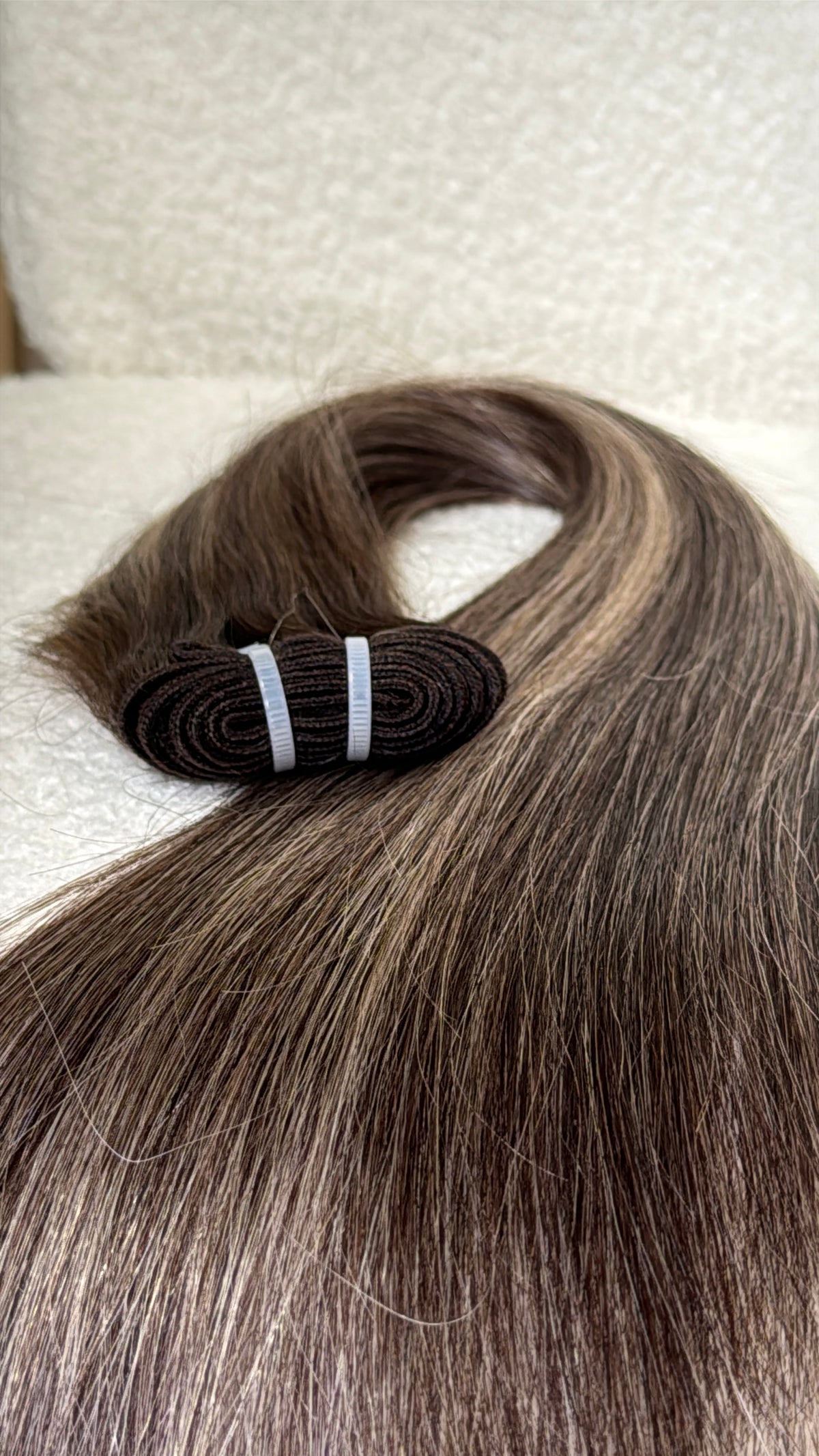 ONYX - Cool Highlighted Brunette